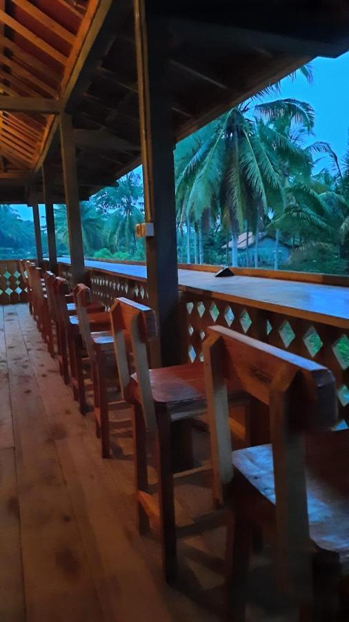 Rumah Nalu Surf Camp Krui Εξωτερικό φωτογραφία