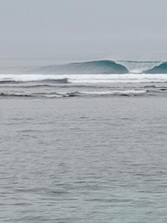 Rumah Nalu Surf Camp Krui Εξωτερικό φωτογραφία